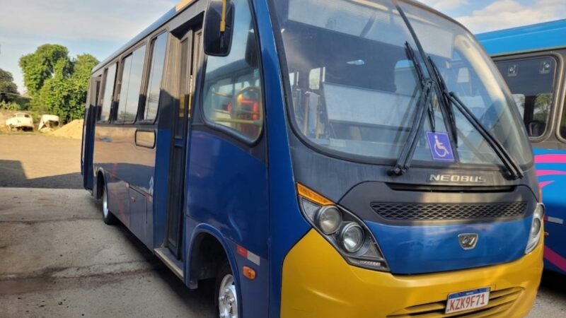 Mercedes Benz LO 916 - Neobus Thunder